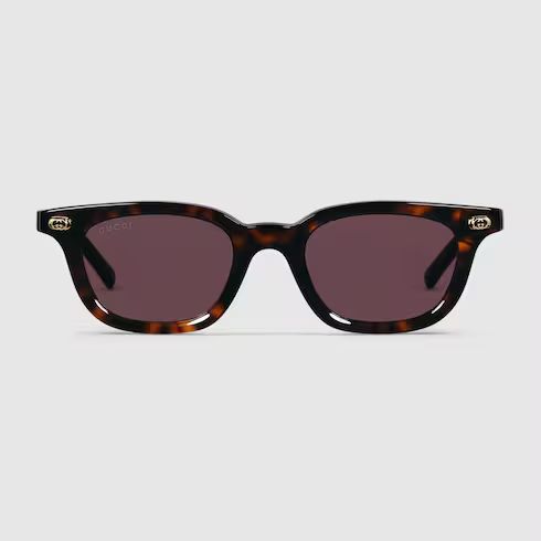 Oval frame sunglasses