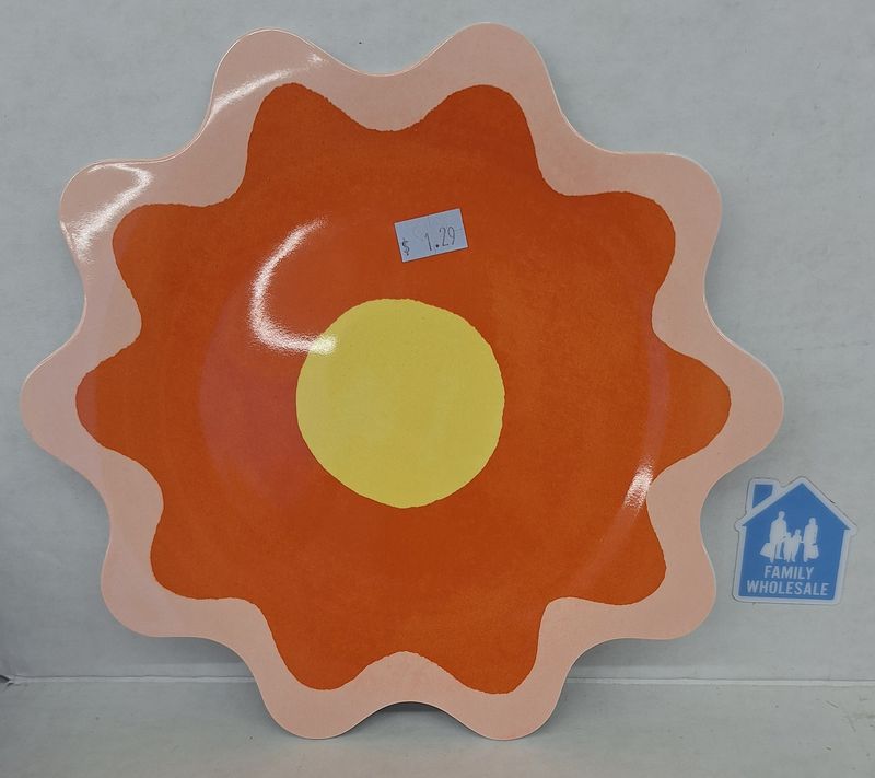 Room Essentials Figural Plate