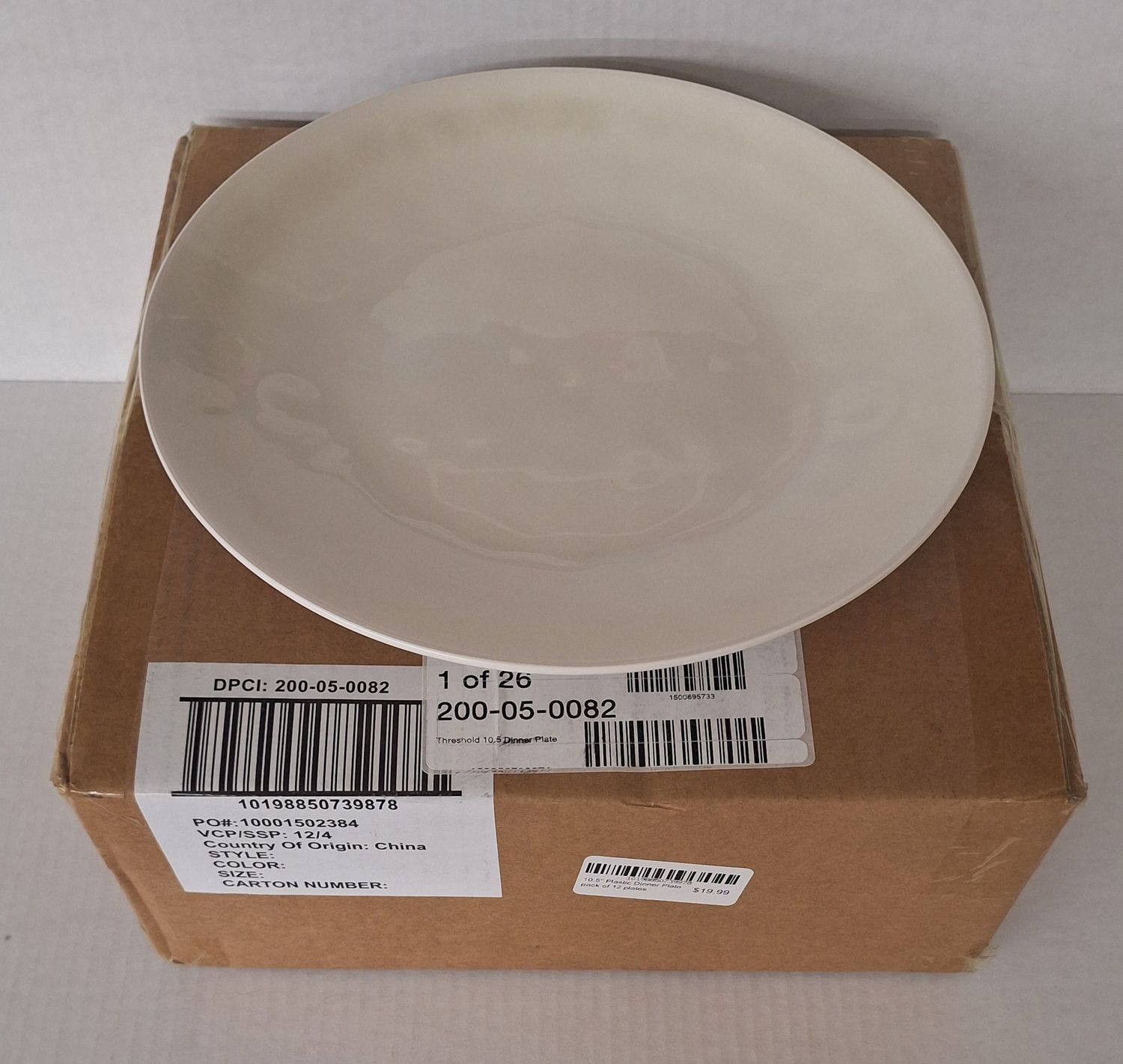 10.5" Plastic Dinner Plate pack of 12 plates