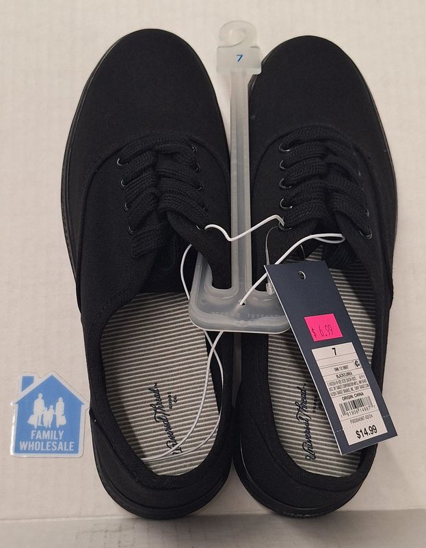 Women's Lunea Lace-Up Sneakers - Universal Thread™ Black 7: Canvas, Non-Marking