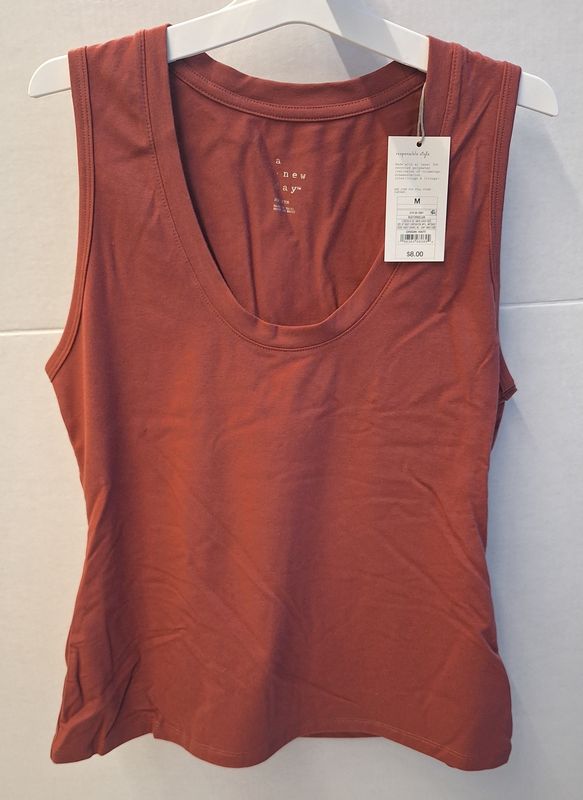 A New Day Tank Top Rust M