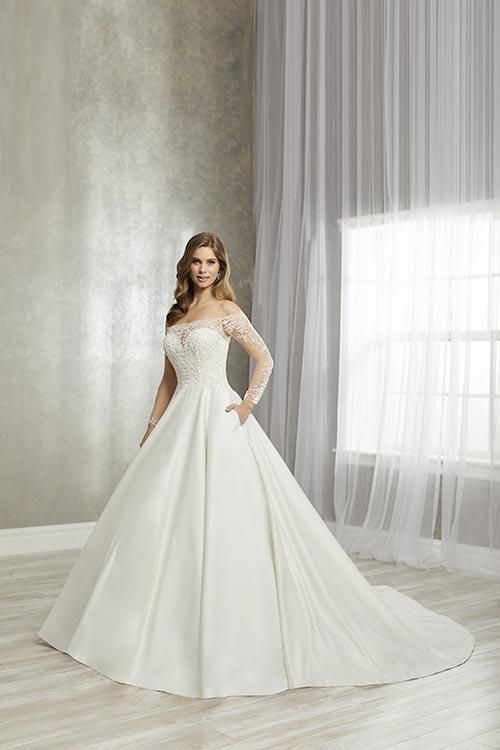 19171 White Bridal Dress