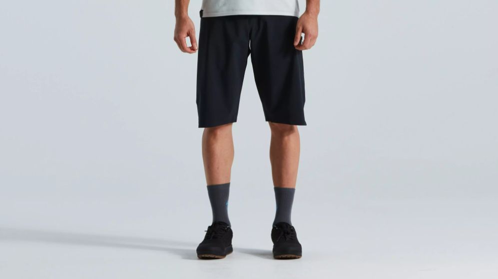 Short Specialized Trail Air Noir