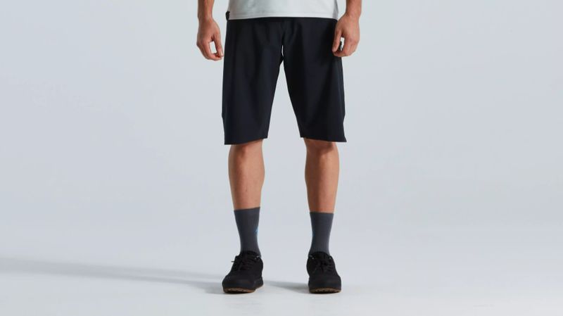Short Specialized Trail Air Noir