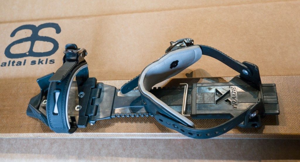 Fixation Altai Universel avec Pivot XL