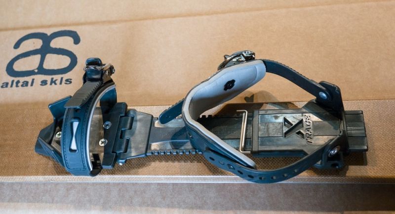Fixation Altai Universel avec Pivot XL