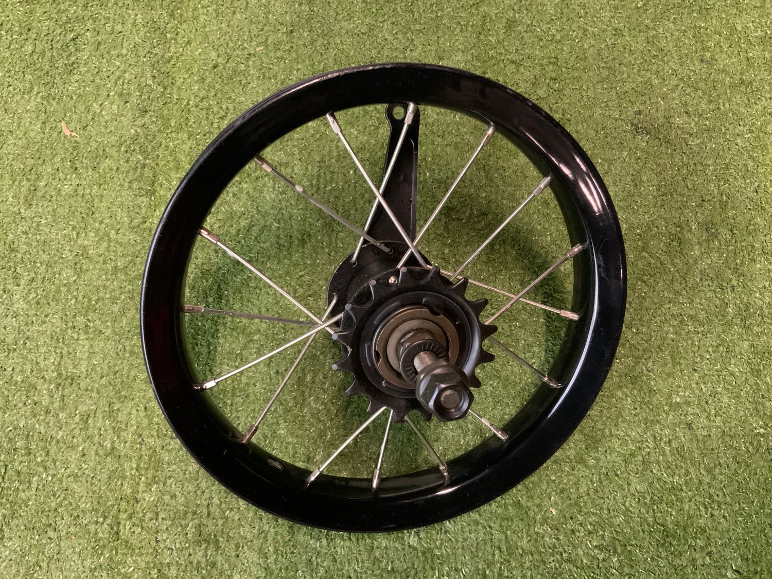 Roue arrière 12&#39;&#39; Boy Color 2 / Model CMB503072