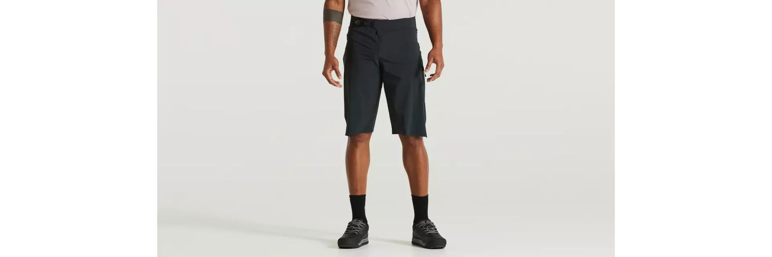 Short Specialized Trail Air Noir, Size: 28