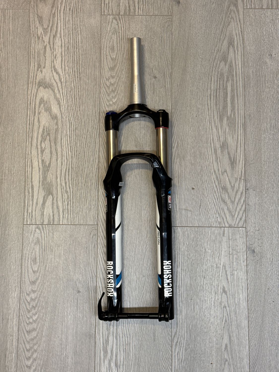 Suspension avant remise à neuf Rock Shox Recon silver TK solo air 29&#39;&#39; 100mm offset 46mm axe 15X100mm tube direction 178mm