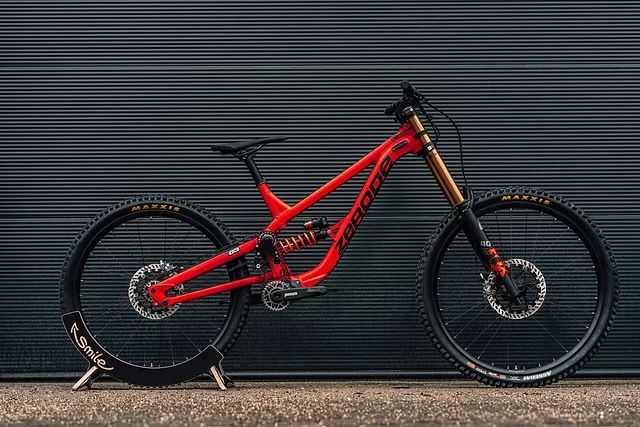 Zerode G3 Origin Build, Attribute 1: Origine cadre et transmission, Attribute 3: small, Attribute 2: Red