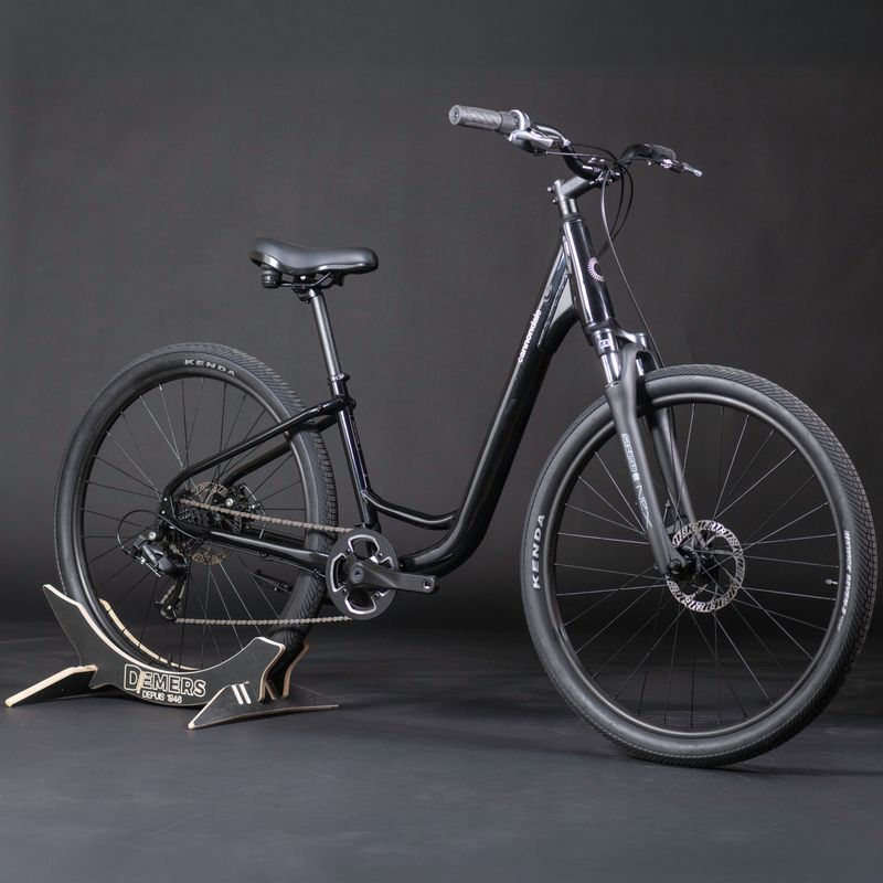 Cannondale Adventure 2 Bike (Black)