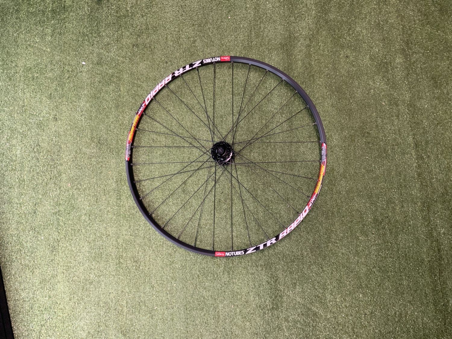 Roue avant Stan's  29'' Crest ZRT Rapide/ Moyeu SRAM X9  100mm