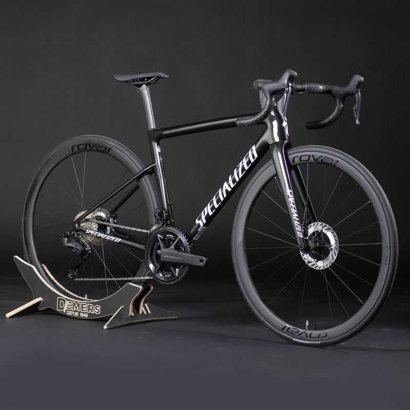 Specialized Tarmac SL8 Expert 2026 Bike (Obsidian)