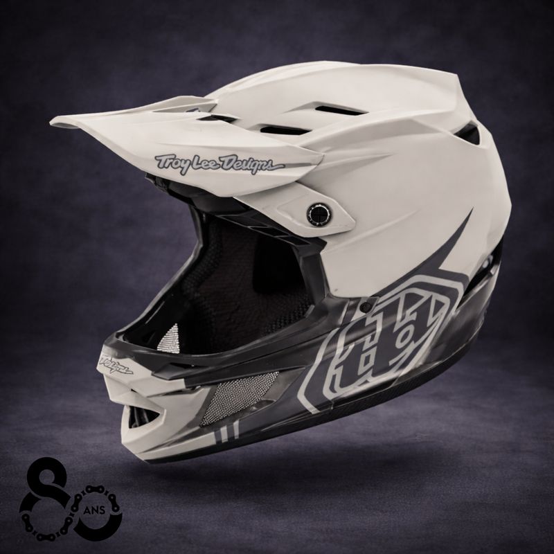 Troy Lee Designs D4 Composite Helmet (Pumice)
