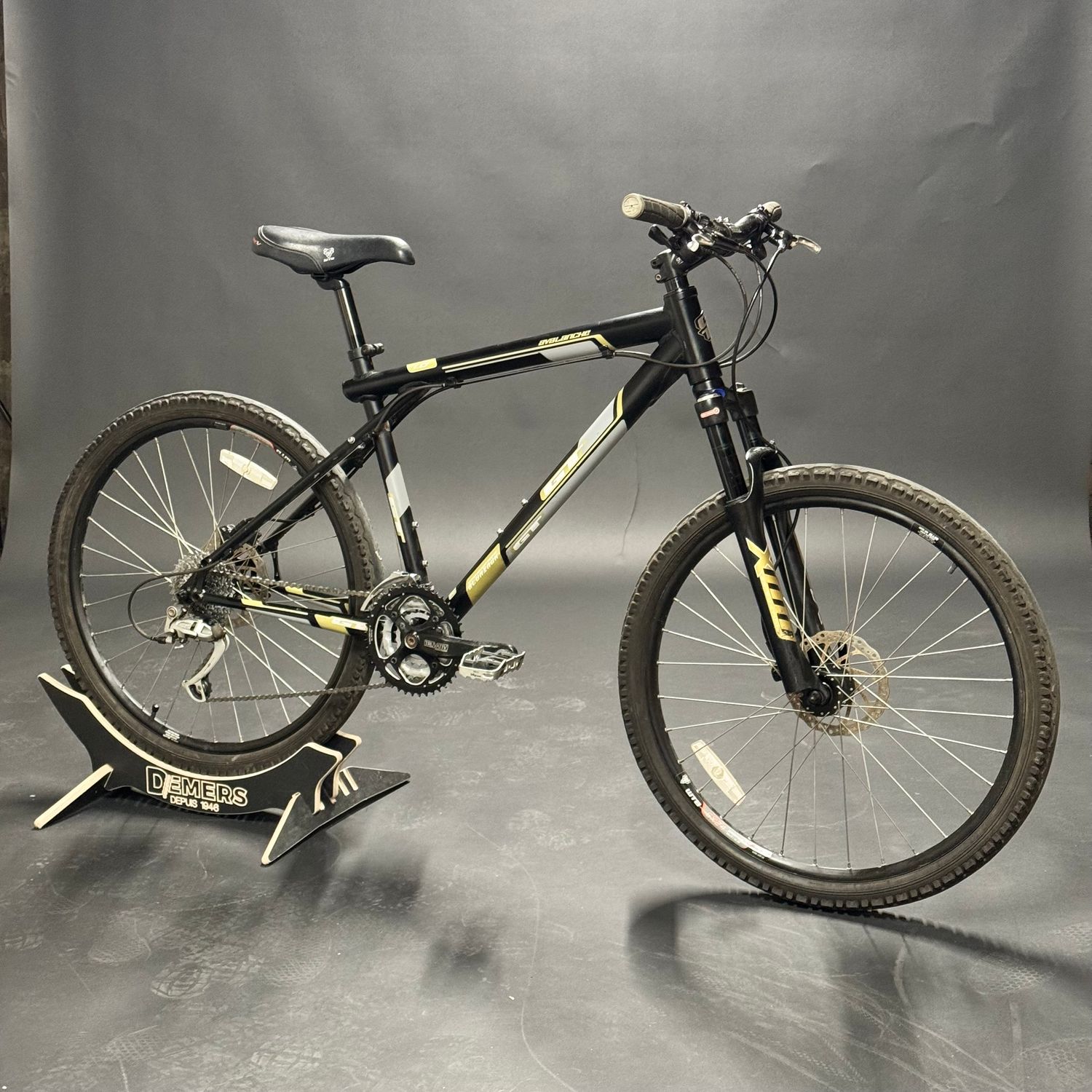 Vélo usagé GT Avalanche Noir Medium