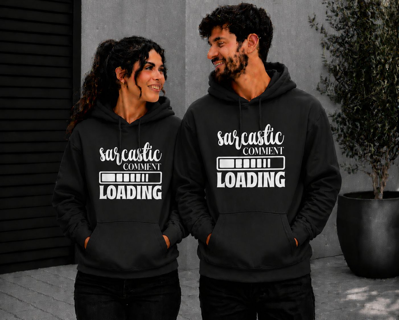 Hoodie ‘Sarcastic Comment Loading’ – Grappige Sarcasme Hoodie met Tekst