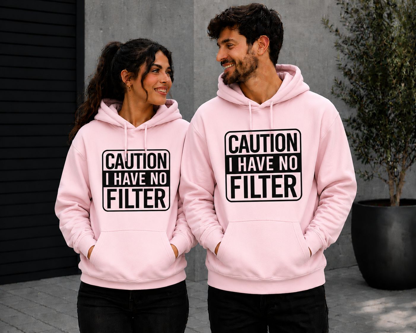 Hoodie ‘Caution I Have No Filter’ – Grappige Hoodie met Sarcastische Tekst
