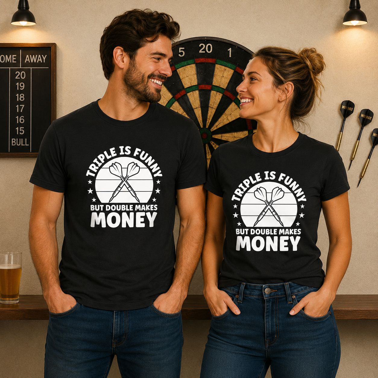 Triple Is Funny But Double Makes Money T-Shirt - Grappige Darts T-Shirt - Leuk Cadeau voor Dartsliefhebbers