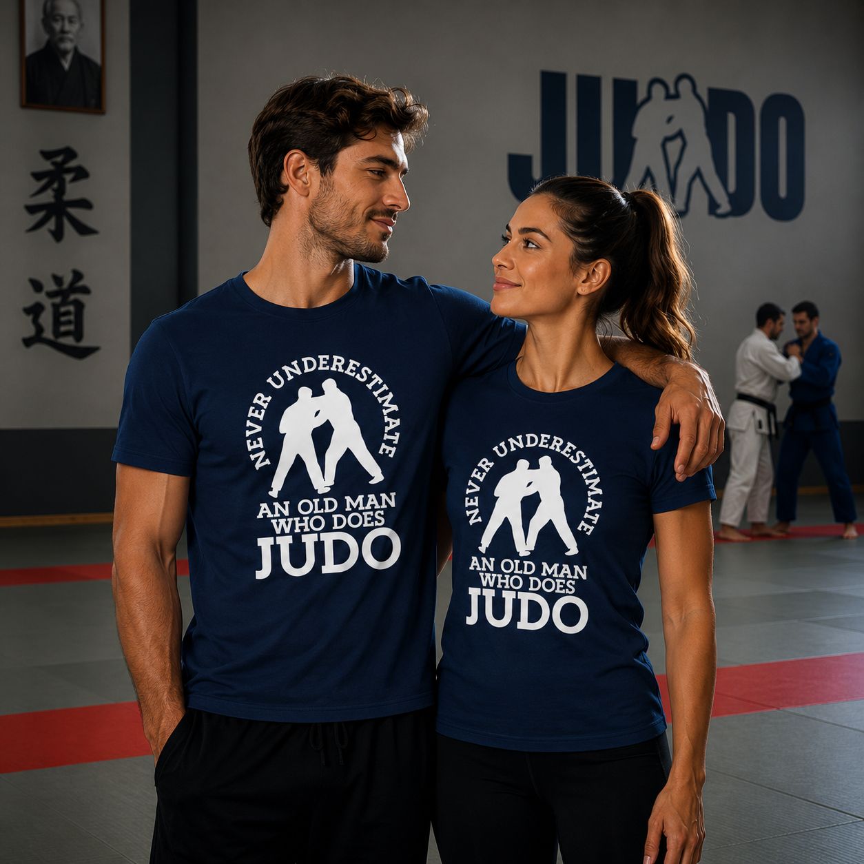 Never Underestimate An Old Man Who Does Judo T-Shirt - Stoere Judo T-Shirt - Leuk Cadeau voor Judo Liefhebbers