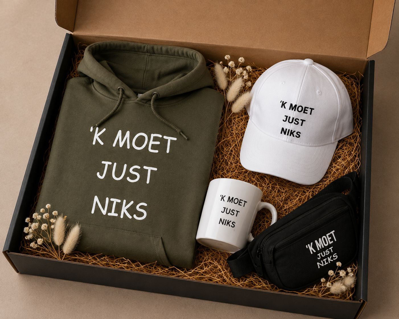'k Moet Just Niks Festivalbox | Hoodie, Pet &amp; Heuptasje Cadeaubox