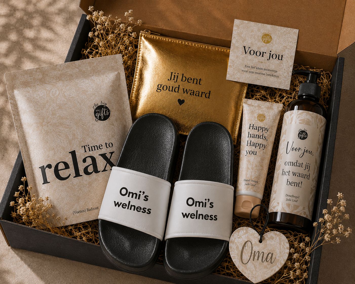 Wellness Cadeaubox Omi met Slippers &amp; Verzorgingsproducten – Luxe Verwenpakket