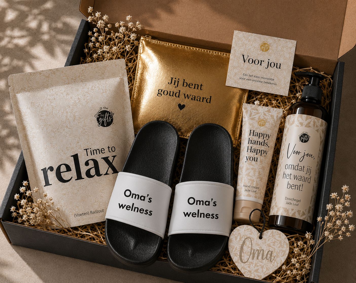 Wellness Cadeaubox Oma met Slippers &amp; Verzorgingsproducten – Luxe Verwenpakket