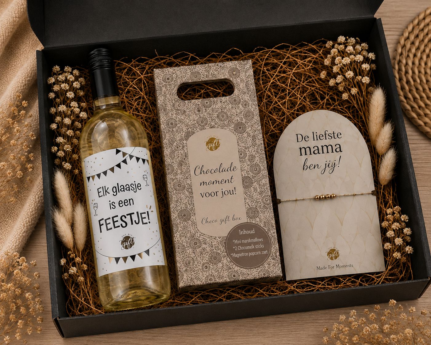 Cadeaubox voor Mama met Wijn, Chocolade &amp; Armbandje | Kadelidootjes