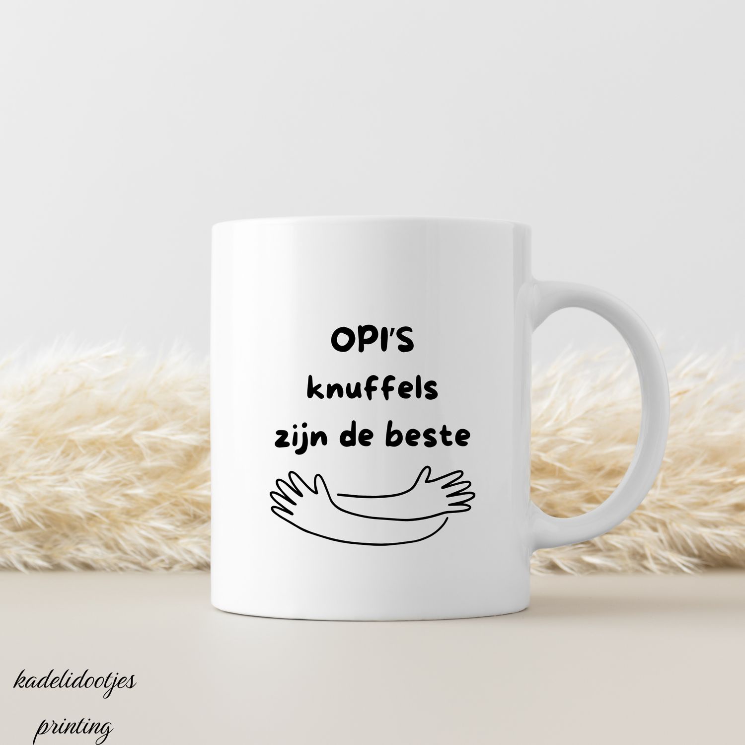 Opi’s Knuffels Zijn de Beste Mok – Lief Cadeau voor Opi | Kadelidootjes