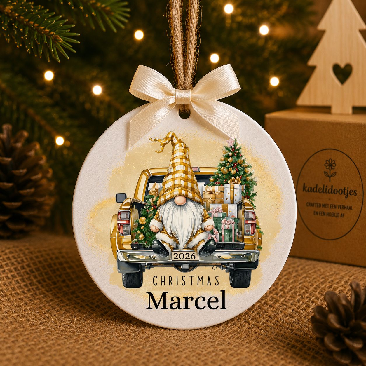 Gepersonaliseerd Kerst Ornament met Naam &amp; Kerstkabouter – 8 cm | Kadelidootjes