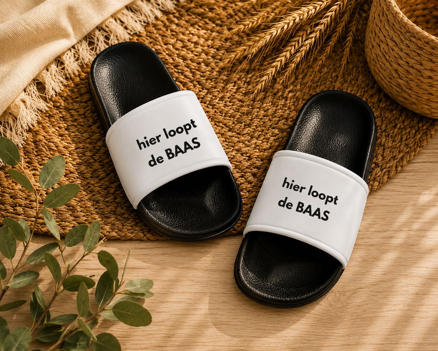 Hier Loopt de Baas Slippers – Grappige Slippers voor Papa | Kadelidootjes