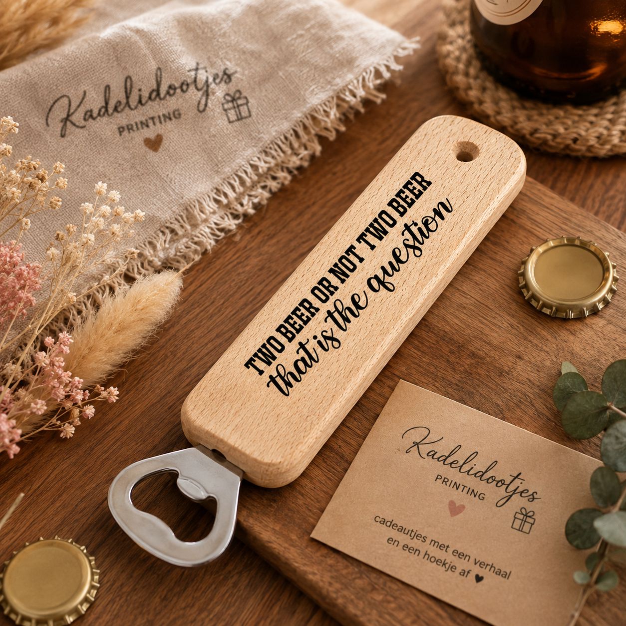 Two Beer or Not Two Beer Flesopener – Houten Bieropener 25 cm | Kadelidootjes