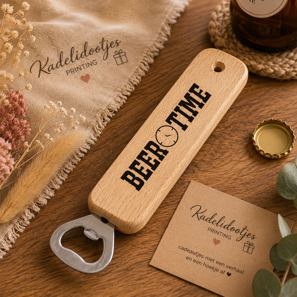 Beer Time Flesopener – Houten Bieropener met Tekst 25 cm | Kadelidootjes