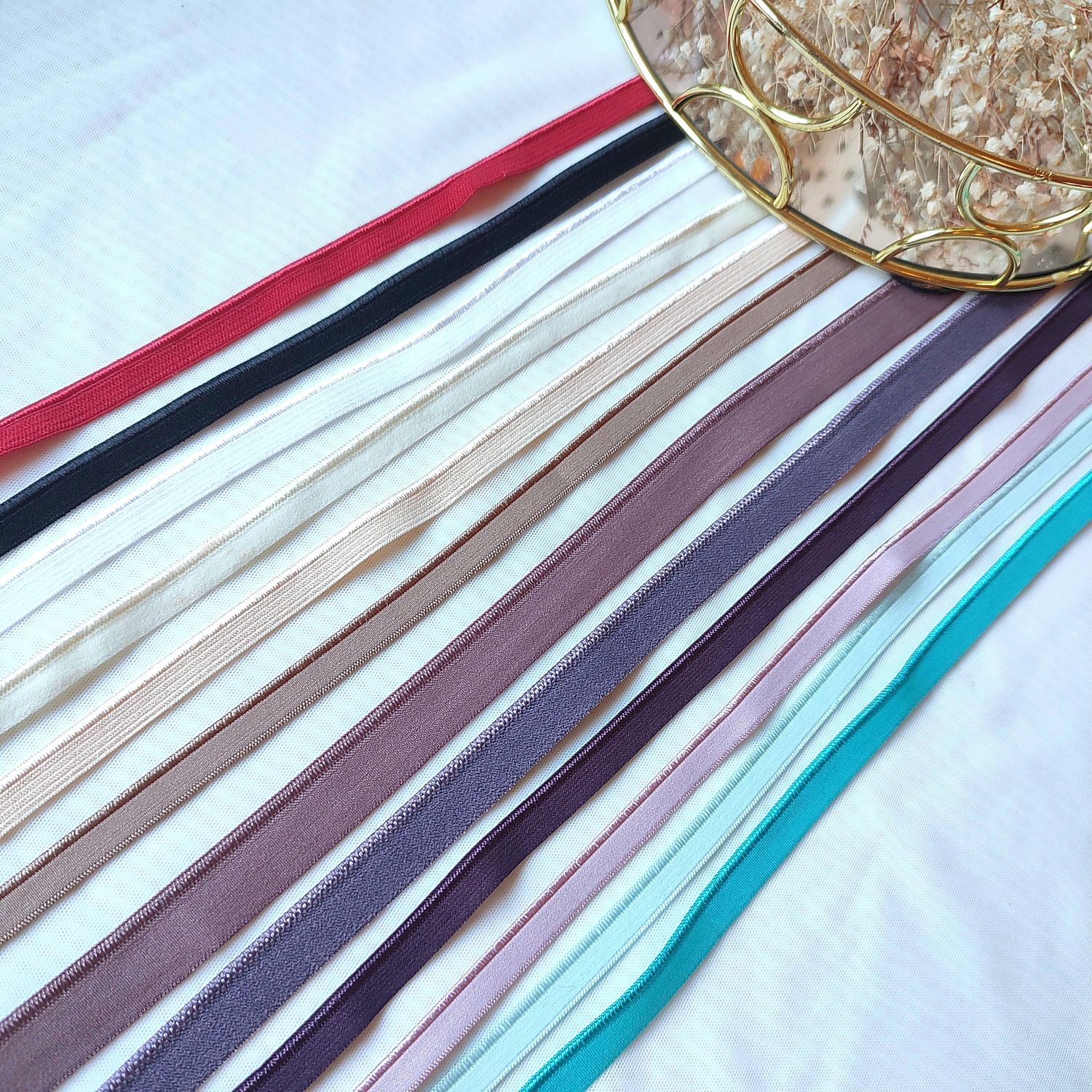 Elastic Trim with Edge Finish