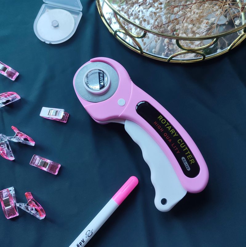 Sewing Tool Kit, Rotary Cutter, Craft Knife, Clips