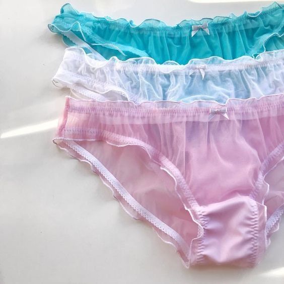 Zephir panties sewing pattern PDF – gathered lingerie design in sizes XXS–L