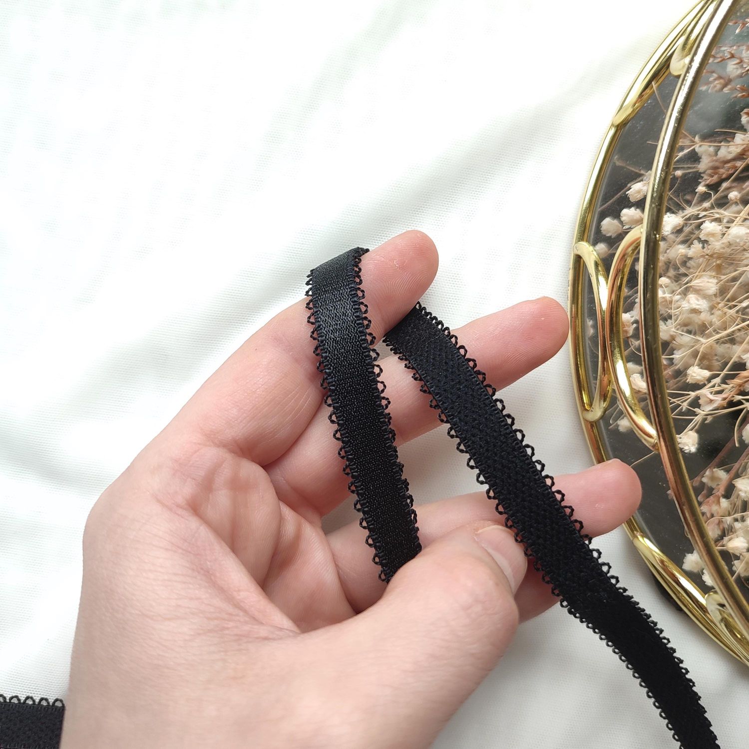 10 mm Strap Elastic with Scalloped Edge