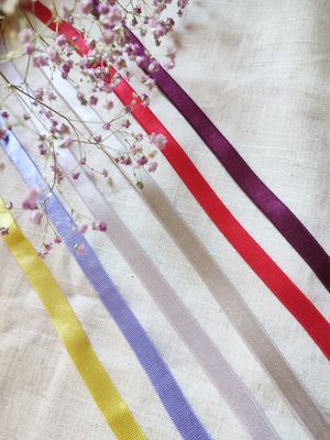 Glossy colored elastic bra straps – 10 mm wide, shiny surface, 5 m

