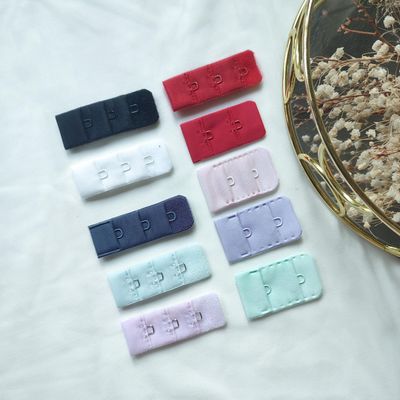 Narrow Hook and Eye Closure for Bras – 1×3 Hooks