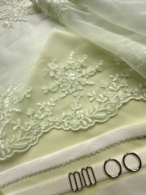 Pastel lingerie kit with embroidered lace, FOE, picot elastic and bra straps elastic