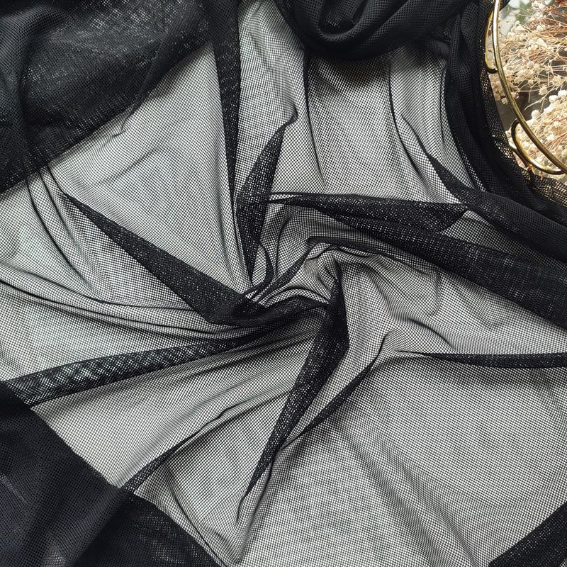 Rete elastica nera a griglia aperta, larga 150cm (59.1")