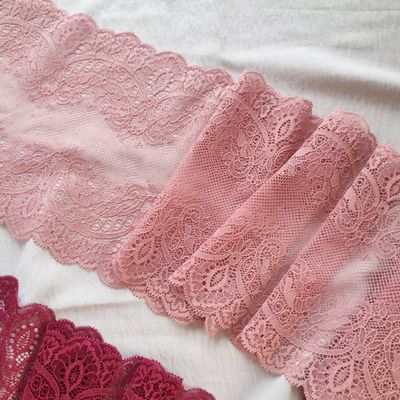 Encaje elástico rosa empolvado