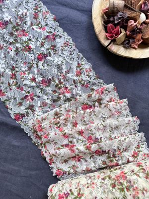 Pizzo elasticizzato floreale multicolore color champagne