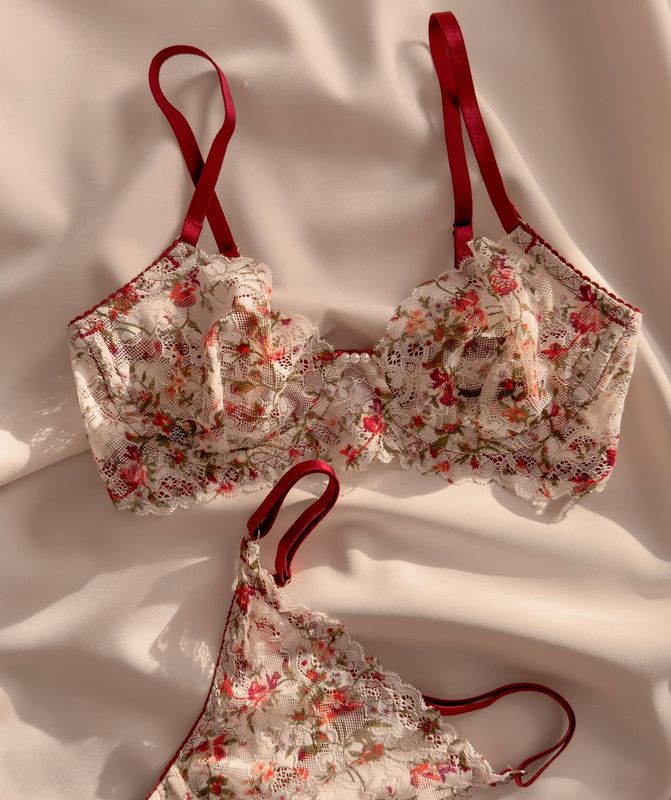 Champagne Multicolour Floral Stretch Lace
