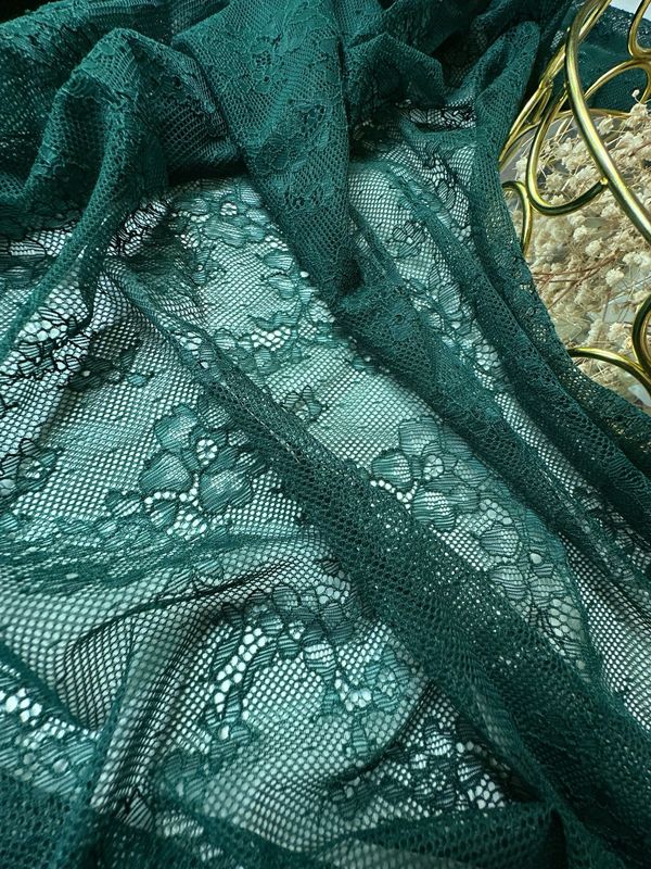 Tessuto Pizzo Guipure Elastico Verde Intenso
