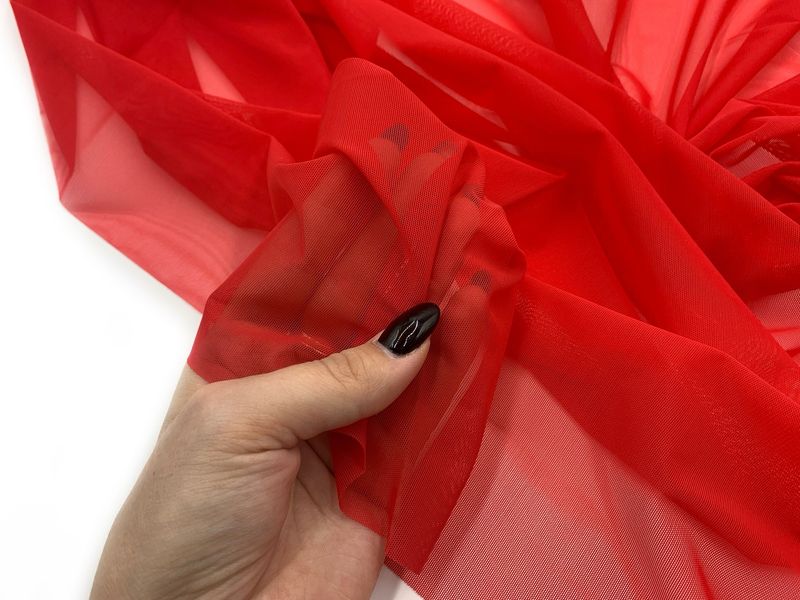 Tulle in rete elastica rossa classica di Lauma
