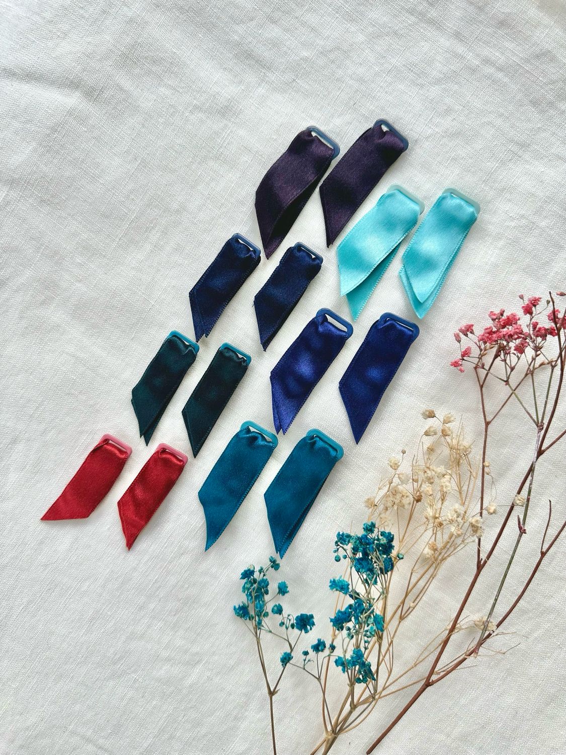 Metal Garter Clips with Satin Ribbon Tabs — 10 mm &amp; 12 mm