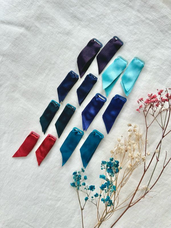 Metal Garter Clips with Satin Ribbon Tabs — 10 mm &amp; 12 mm