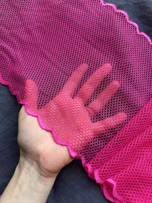 Pizzo Elastico a Rete Fucsia