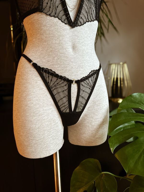 Thong Sewing Pattern Vera