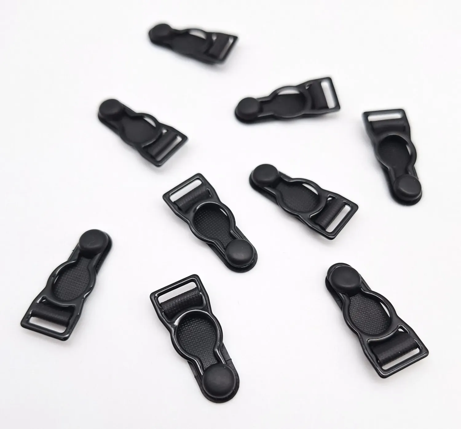 Metal Clips Black